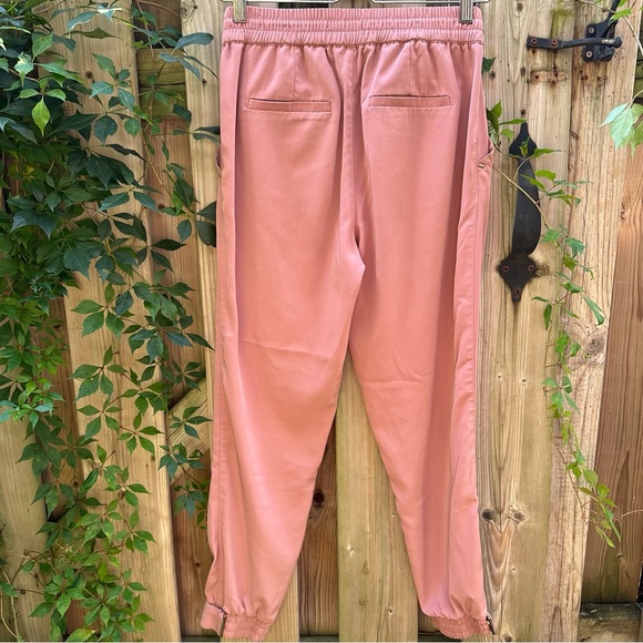 Pink jogger pants - Picture 3 of 4